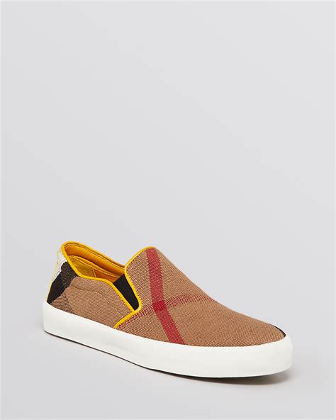 burberry slip on flat sneakers